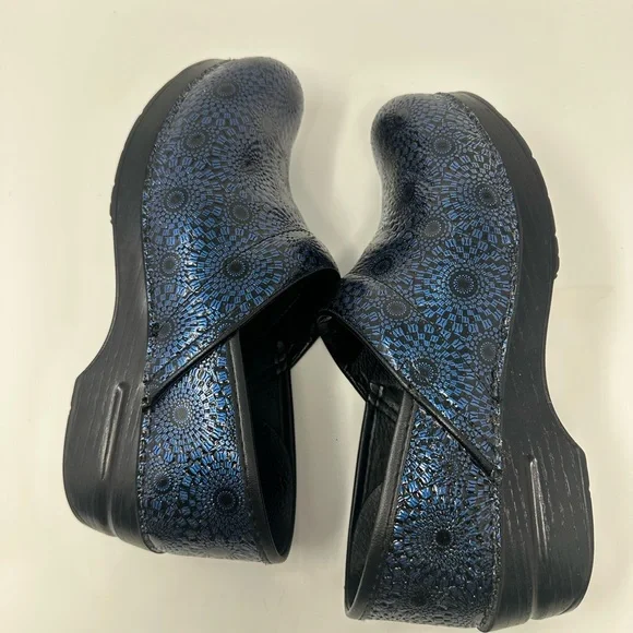 Dansko Professional Clogs Women's EUR 39 US 8.5 Blue Medallion - Picture 6 of 13